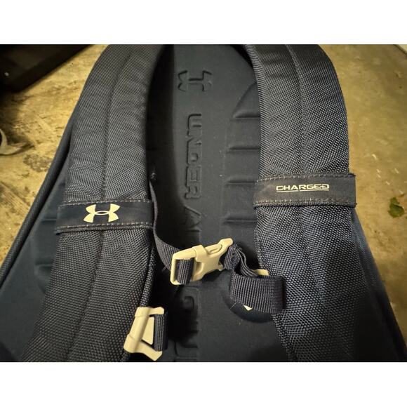 Under Armour UA Storm Hustle Water Resistant Sport Backpack - Picture 5 of 8